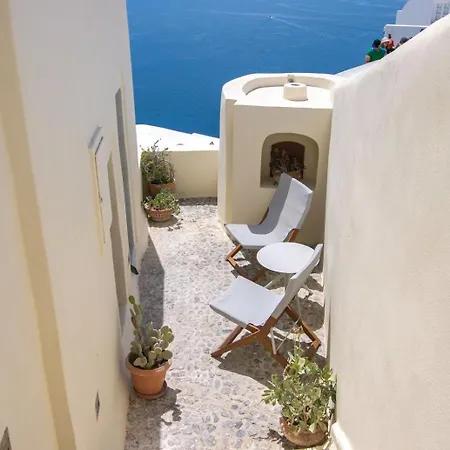 Elegant Santorini Mariniou Private Hot Tub Air Conditioning *
