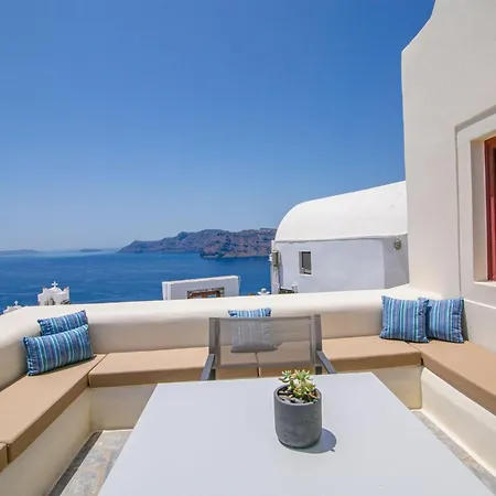 Elegant Santorini Mariniou Private Hot Tub Air Conditioning *