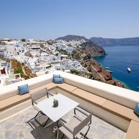 Aloia Villas Santorini Two Bedroom Villa With Indoor Hot Tub Mariniou * Oia (Santorini)