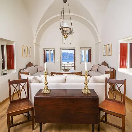 Elegant Santorini Mariniou Private Hot Tub Air Conditioning Oia (Santorini)