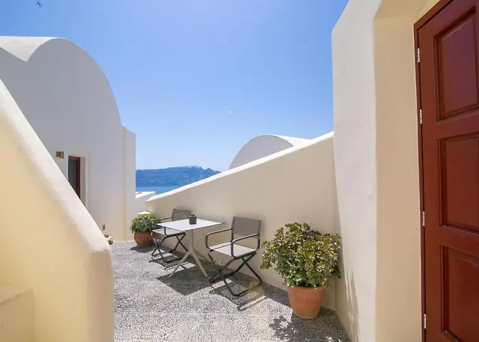 Villa Elegant Santorini Mariniou Private Hot Tub Air Conditioning