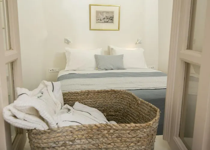 Elegant Santorini Mariniou Private Hot Tub Air Conditioning * Oia