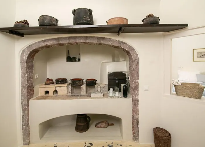 Elegant Santorini Mariniou Private Hot Tub Air Conditioning Villa Oia