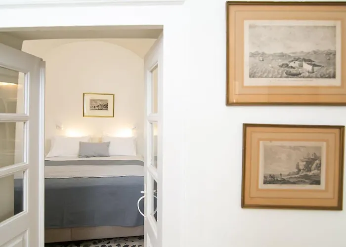 Elegant Santorini Mariniou Private Hot Tub Air Conditioning * Oia