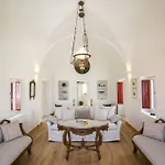 Elegant Santorini Mariniou Private Hot Tub Air Conditioning Villa *