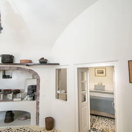 Elegant Santorini Mariniou Private Hot Tub Air Conditioning Ía